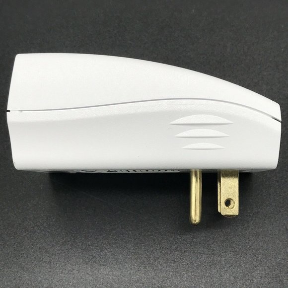 WiOn 50050 Indoor Wi-Fi Outlet, Wireless Switch, Programmable Timer w App - Picture 10 of 12